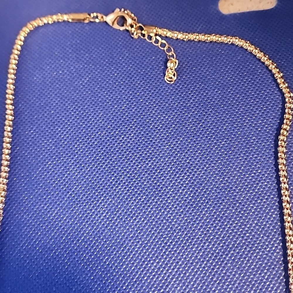 Elegant Gold Toned Teardrop Necklace By Lane Bryant - Picture 3 of 6